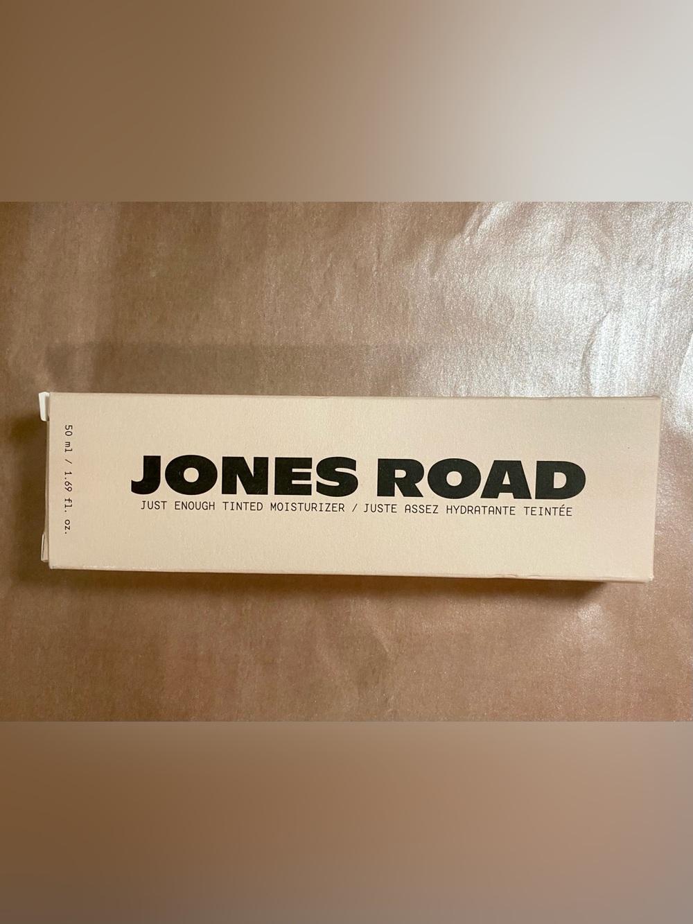 JONES ROAD Just Enough Tinted Moisturizer Light NWT